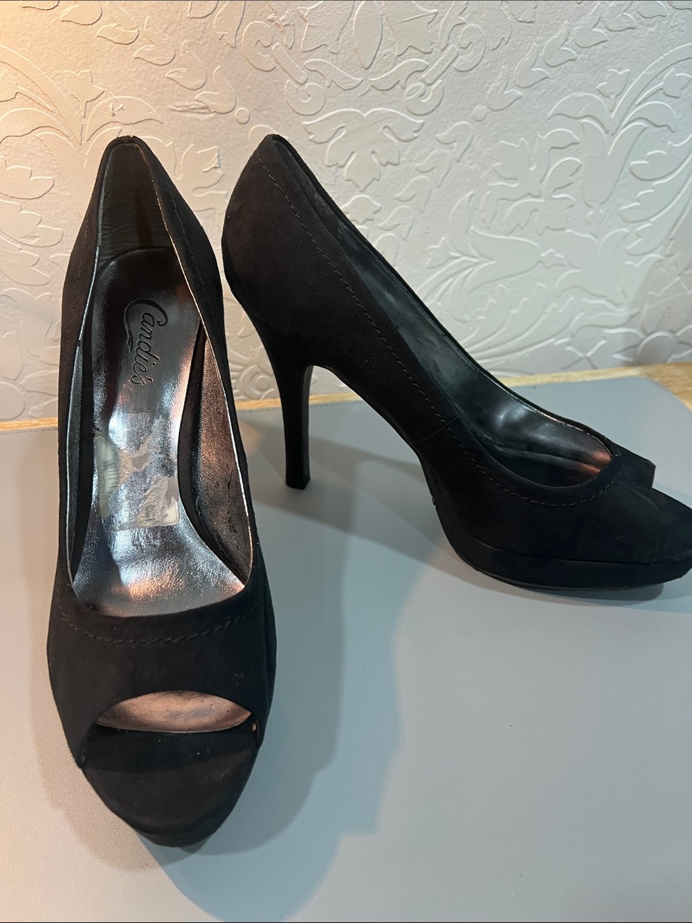 Candie's Yunnis Black Peep-Toe Platform Pumps